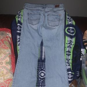 Size 9 Bullhead Denim flare jeans
